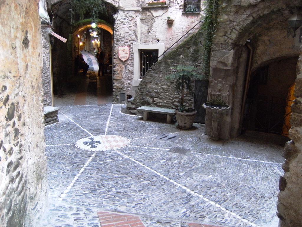 Il Nido Di Rondine Bed and Breakfast Dolceacqua Buitenkant foto